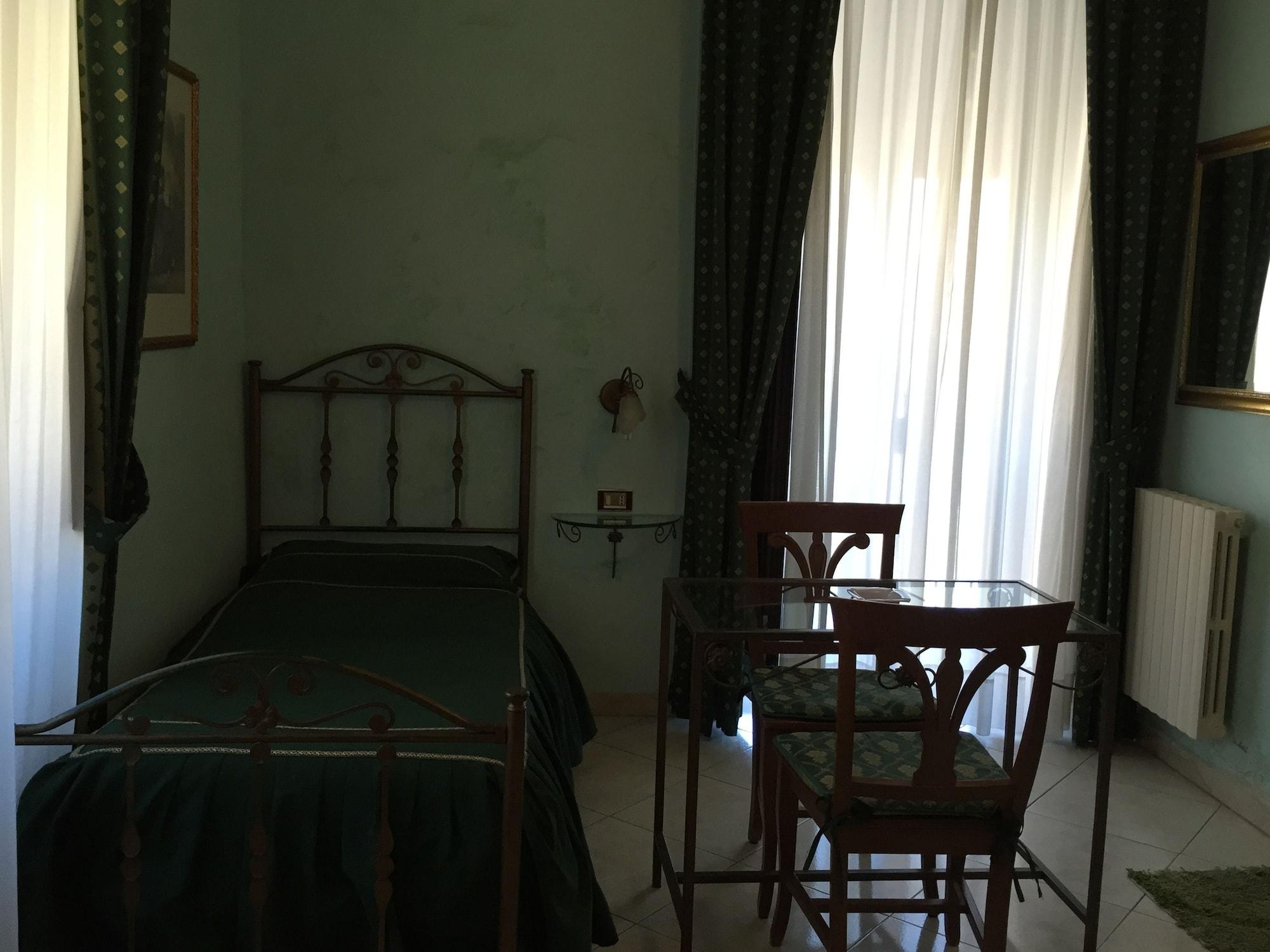 Hotel Centrale Europa Katanya Dış mekan fotoğraf