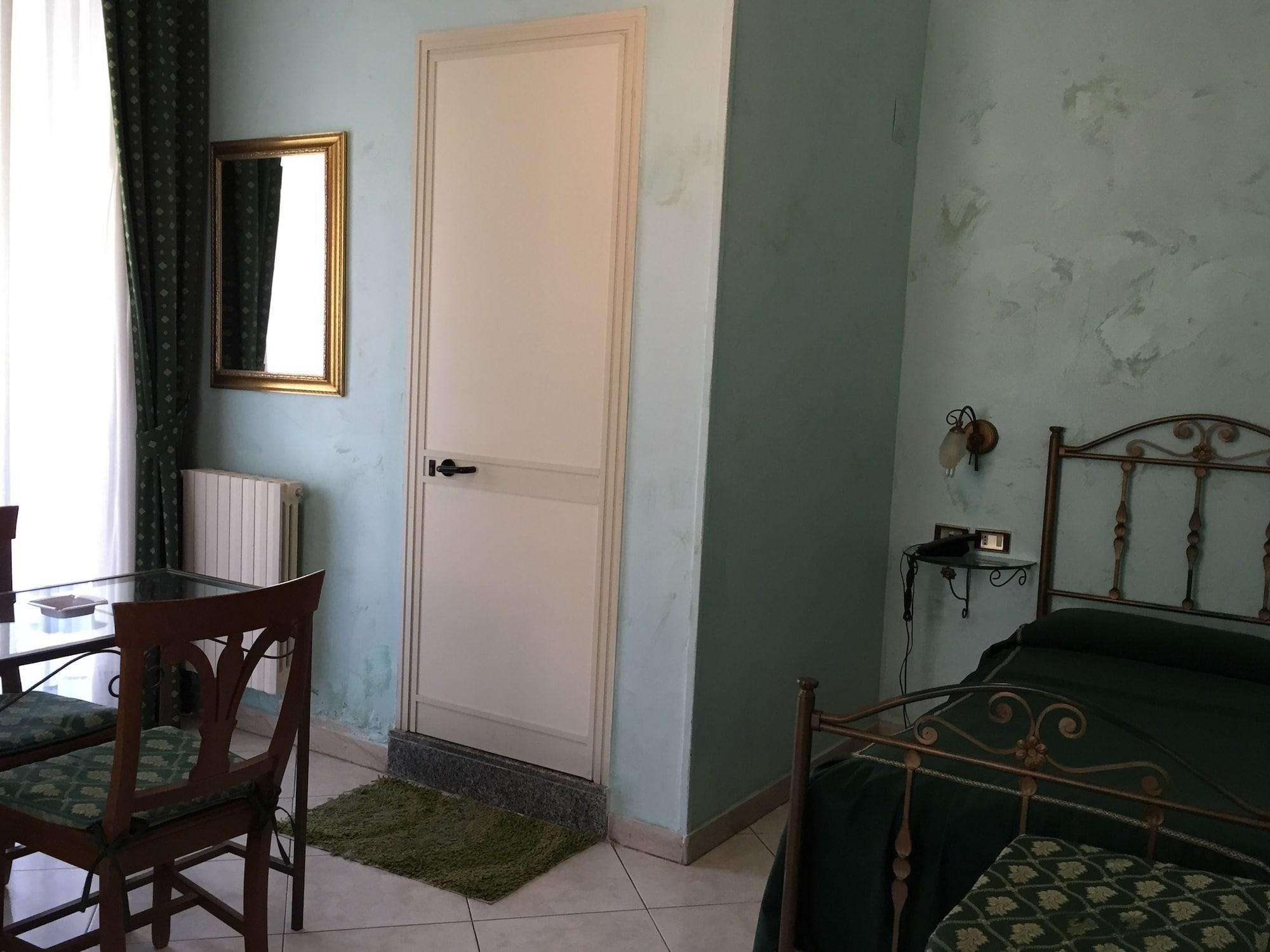 Hotel Centrale Europa Katanya Dış mekan fotoğraf