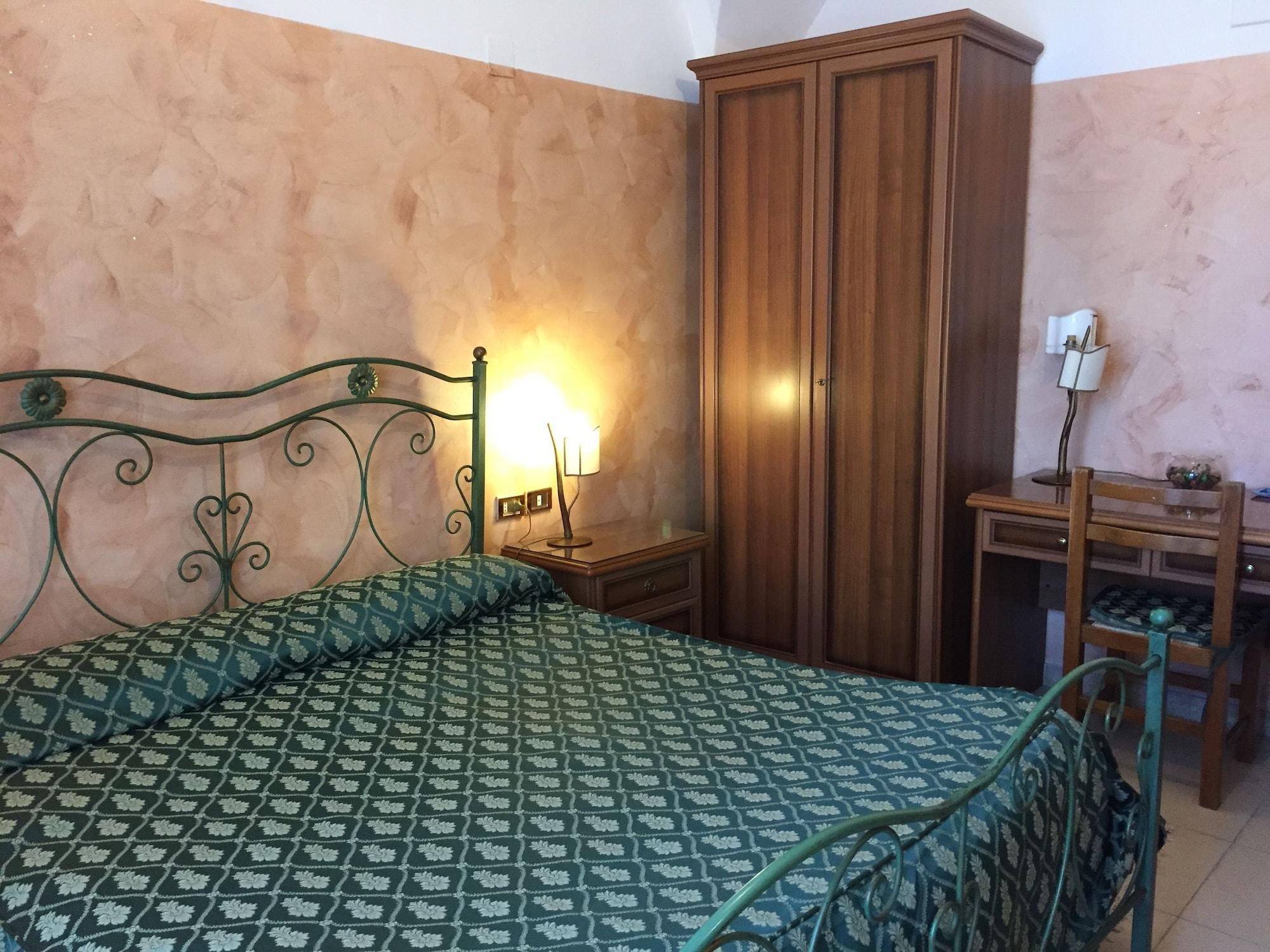 Hotel Centrale Europa Katanya Dış mekan fotoğraf