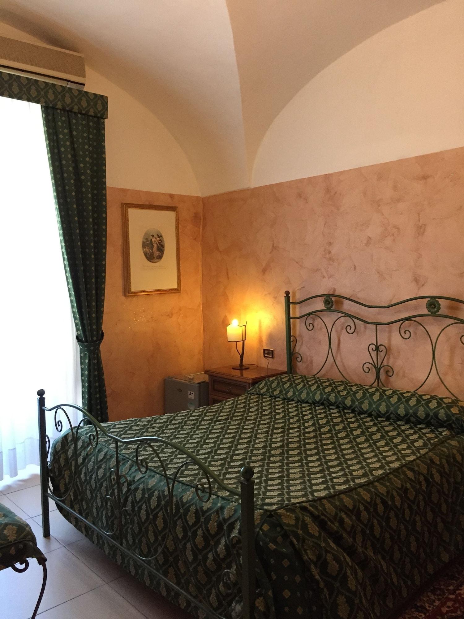 Hotel Centrale Europa Katanya Dış mekan fotoğraf